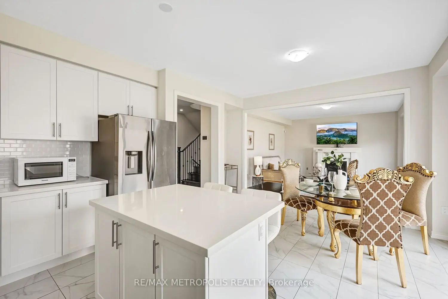 15 Douglas Kemp Crescent photo 4