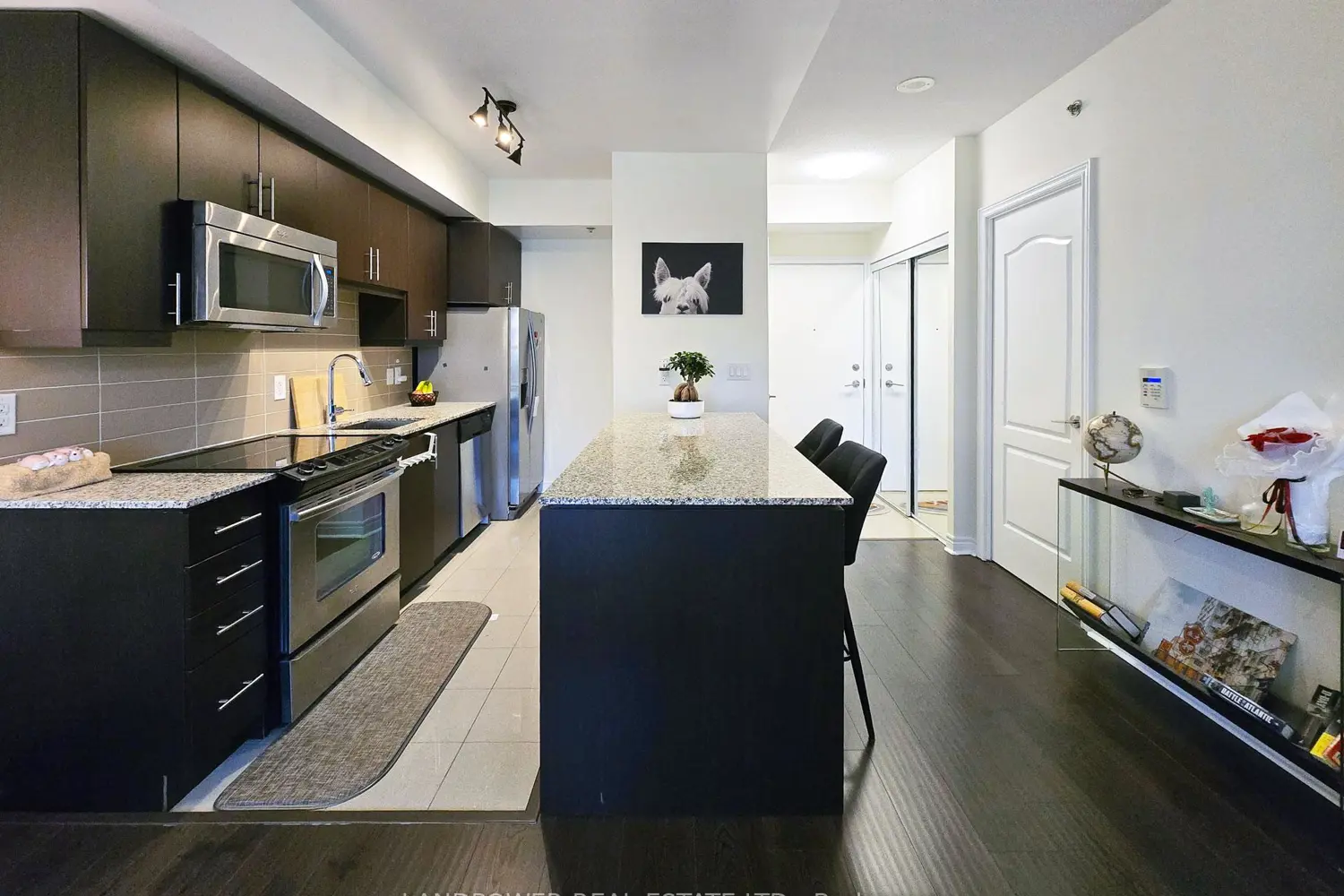 Additional image 3 of 2756 Old Leslie Street 603