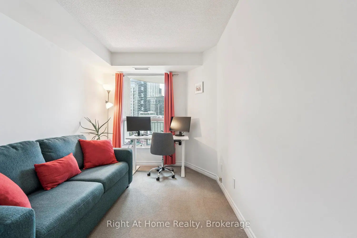 Additional image 12 of 2111 Lake Shore Boulevard 605