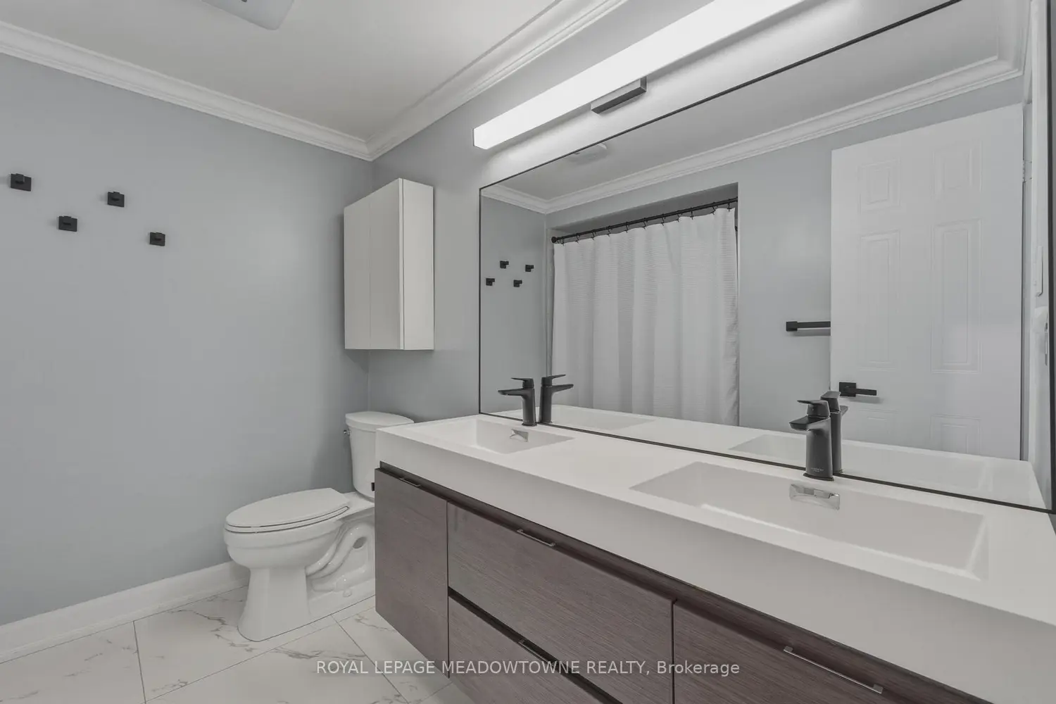 Additional image 17 of 2272 Mowat Avenue 37