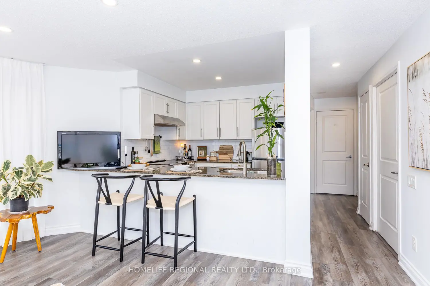 Additional image 3 of 15 Windermere Avenue 204