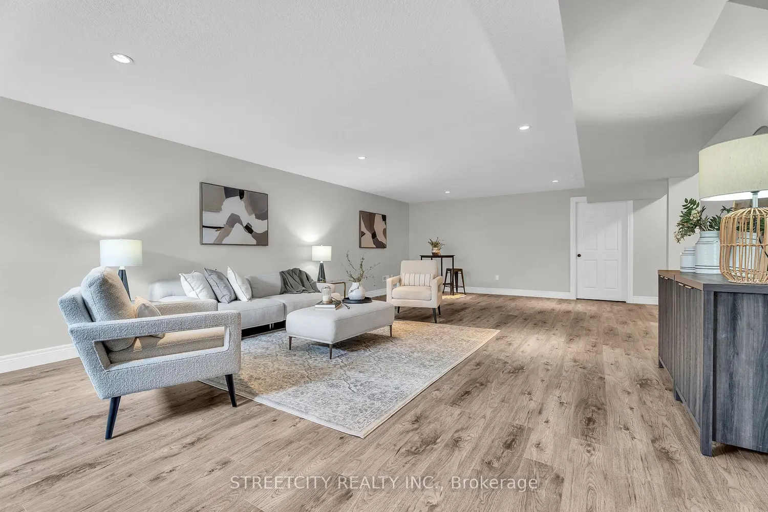 Additional image 15 of 2267 Callingham Drive 39