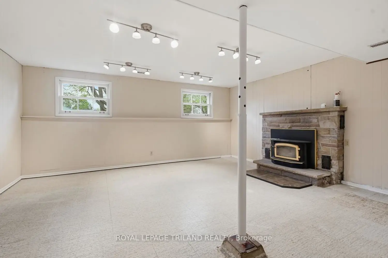 Additional image 14 of 1281 Victoria Drive