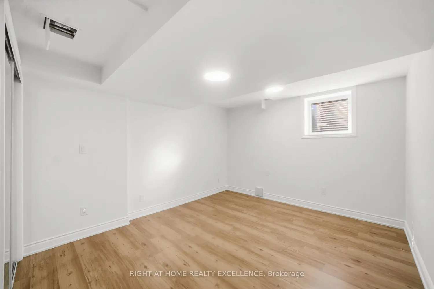 Additional image 15 of 16 Whitford Court