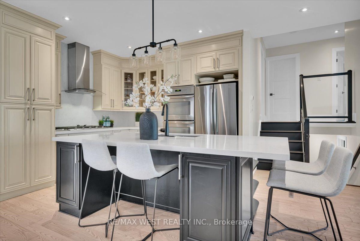 Additional image 5 of 2456 Bridge Road, Oakville, ON, L6L 2H1