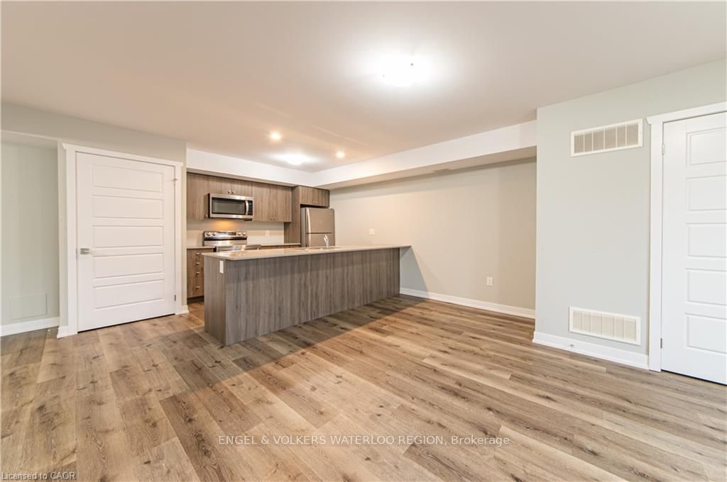 Additional image 4 of B9-1331 Countrystone Drive, Kitchener, ON, N2N 3R9