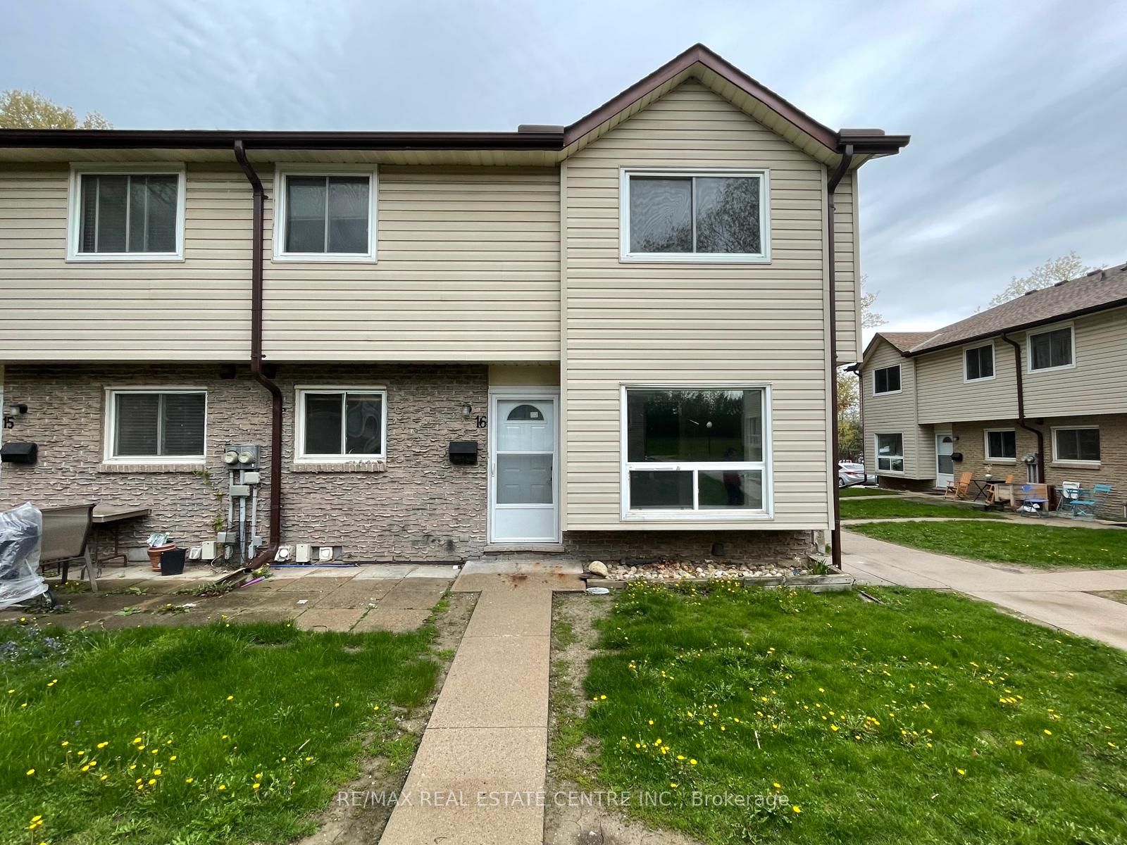 16-453 Albert Street, Waterloo, ON, N2L 5A7