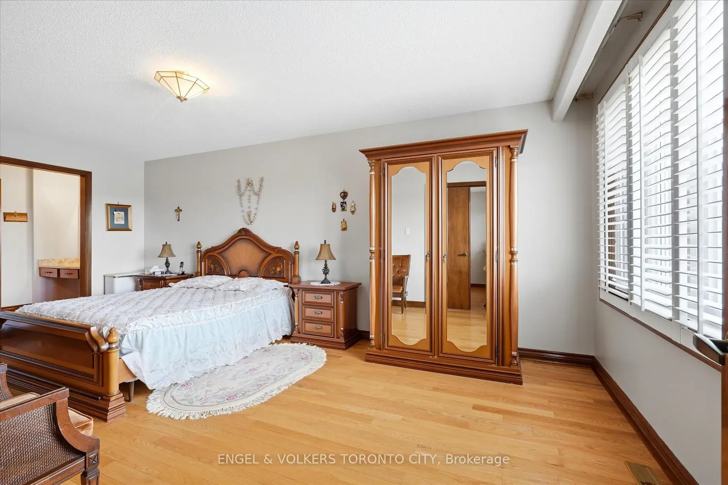 Additional image 3 of 90 Gardner Place