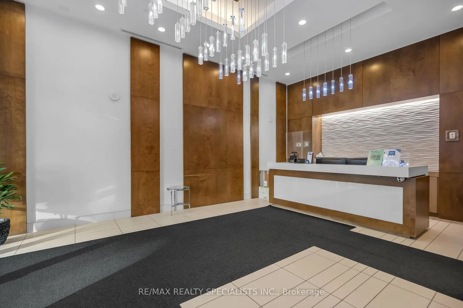Additional image 16 of 2212 Lake Shore Boulevard 4304