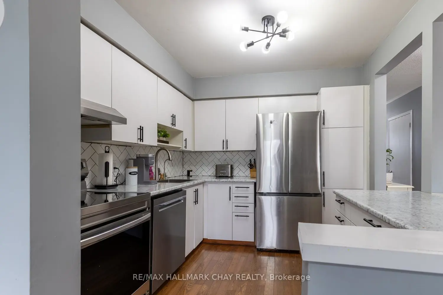 Additional image 4 of 325 West Street 4