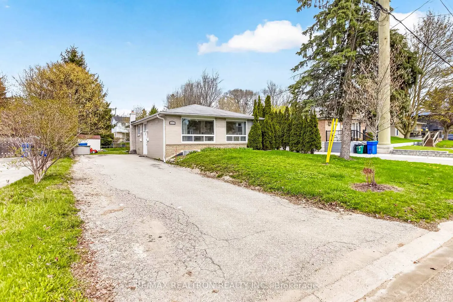 753 Elgin Street