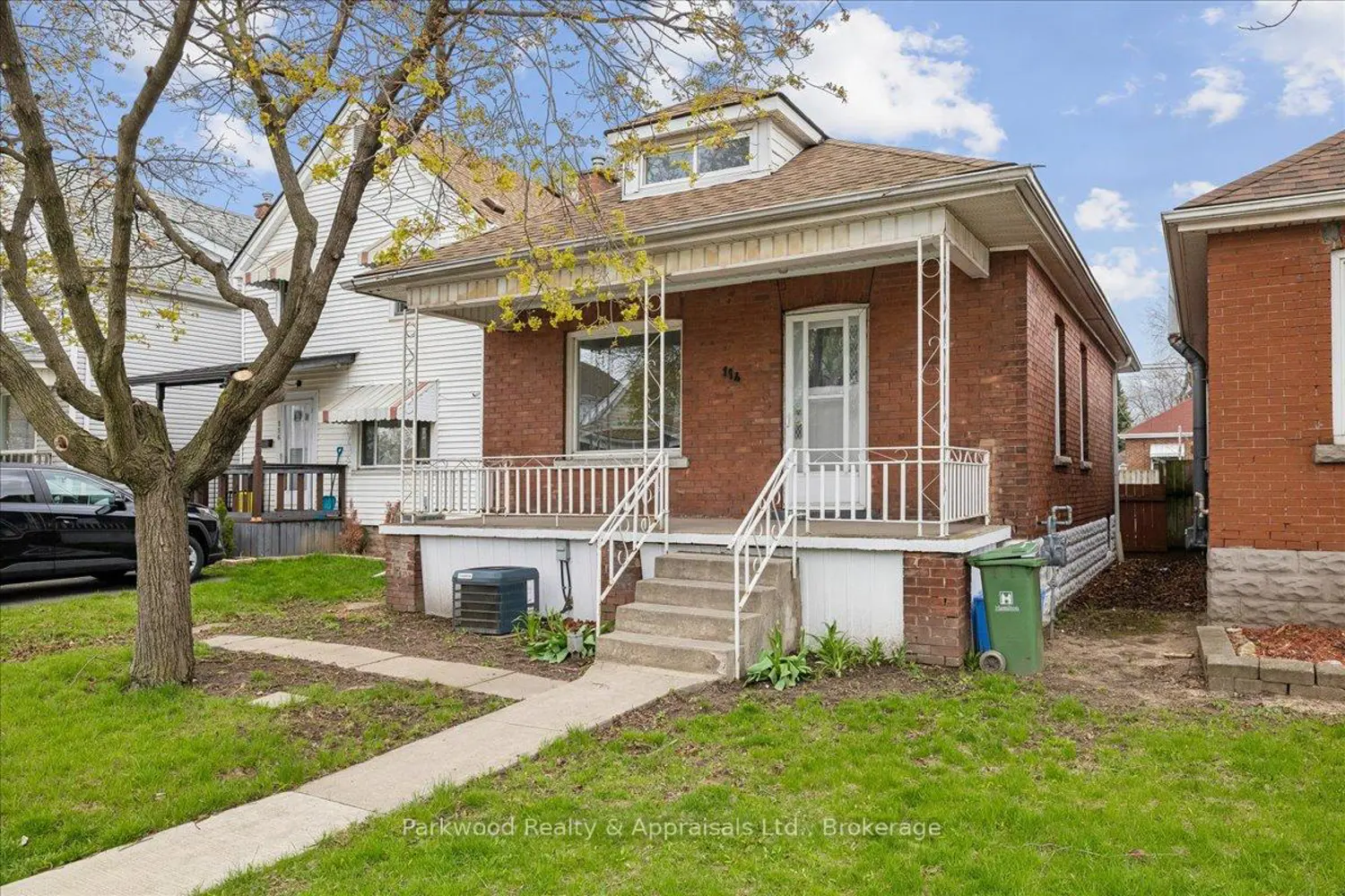 114 Garside Avenue