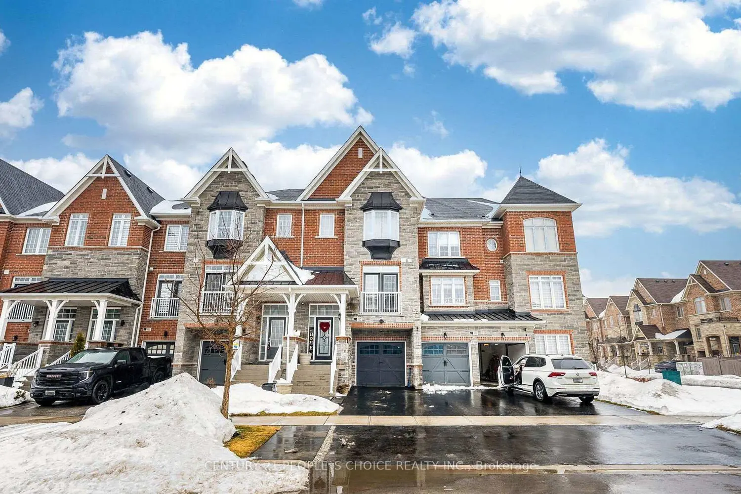 142 Farooq Boulevard
