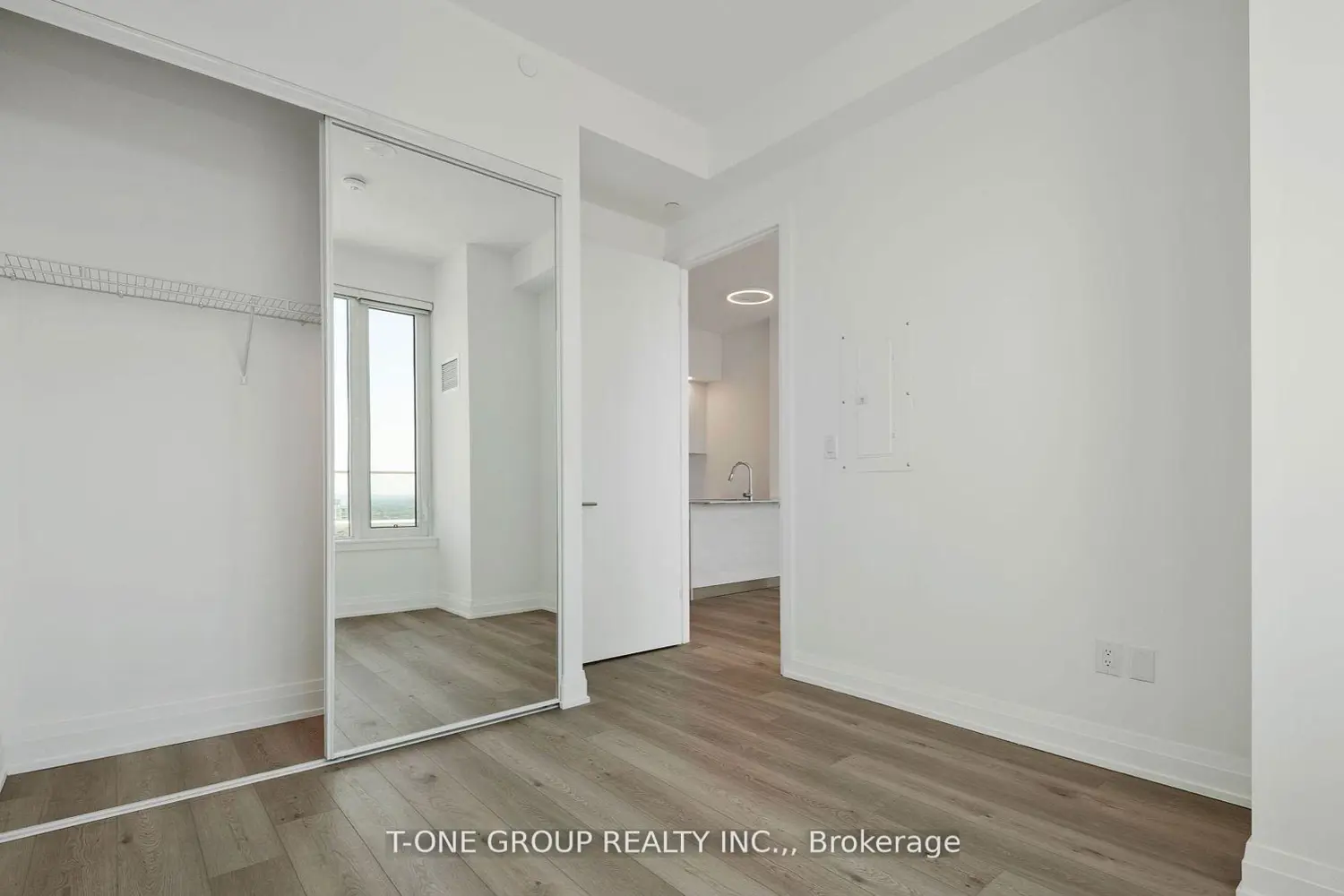 Additional image 12 of 75 Canterbury Place Ph107