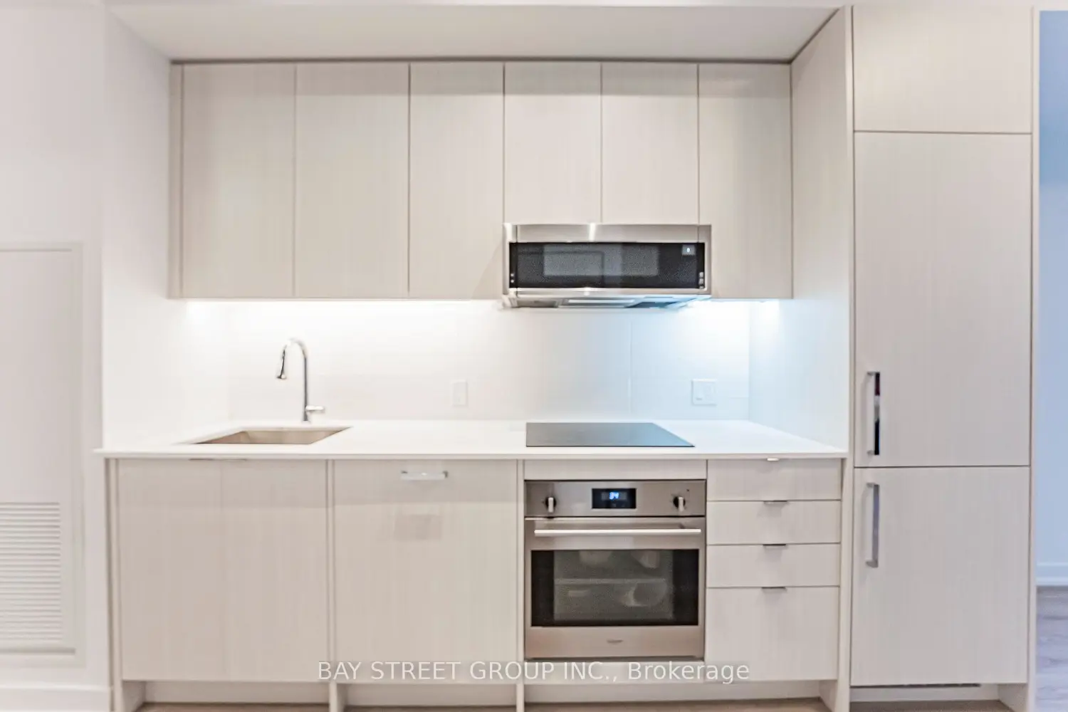 Additional image 8 of 250 Lawrence Avenue 526