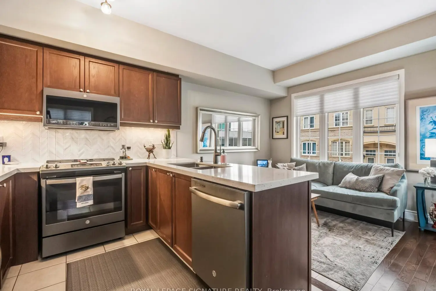 Additional image 10 of 104-1250 St. Martins Drive