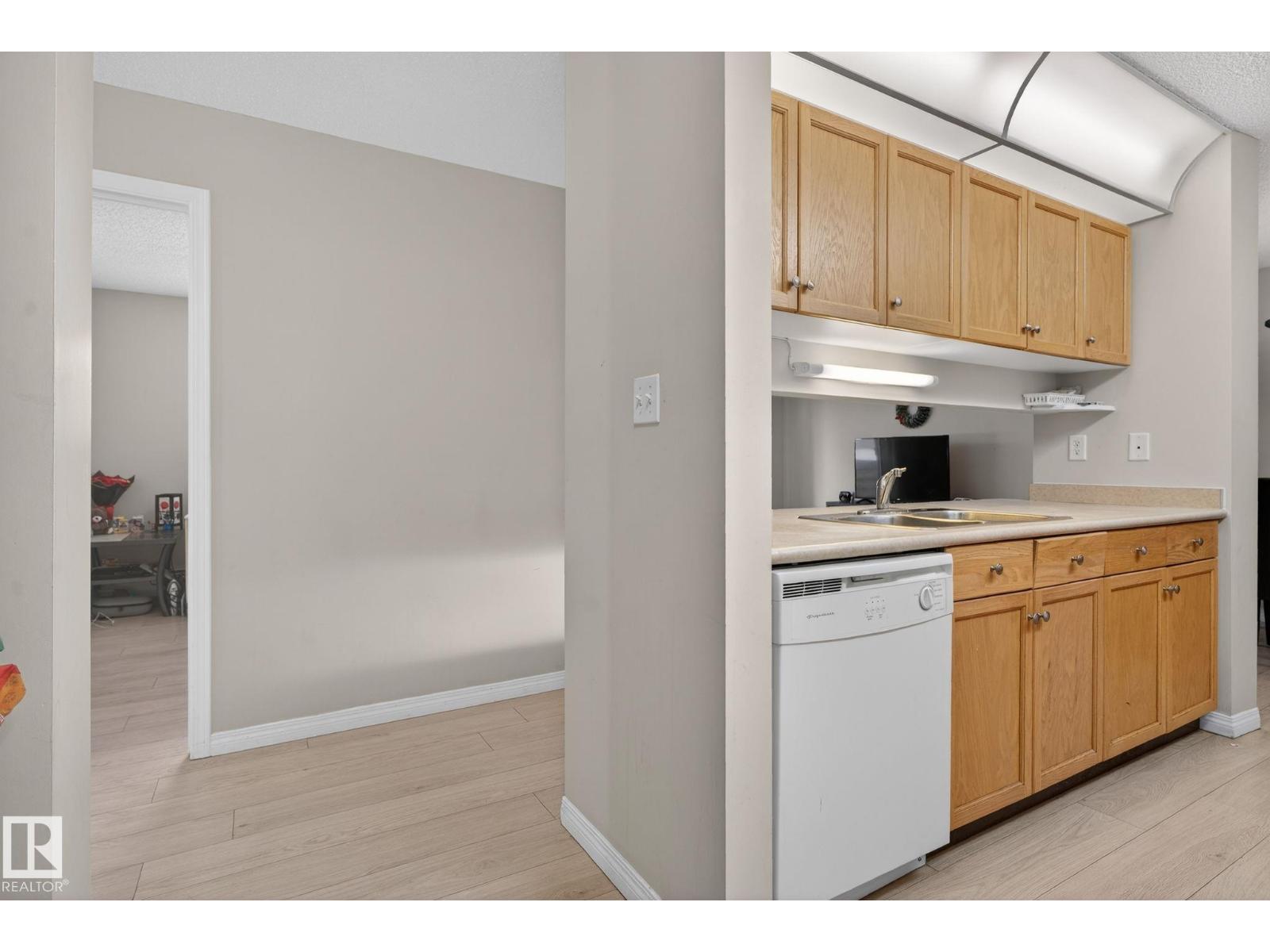 Additional image 3 of 129-4210 139 Avenue NW, Edmonton, AB, T5Y2W6