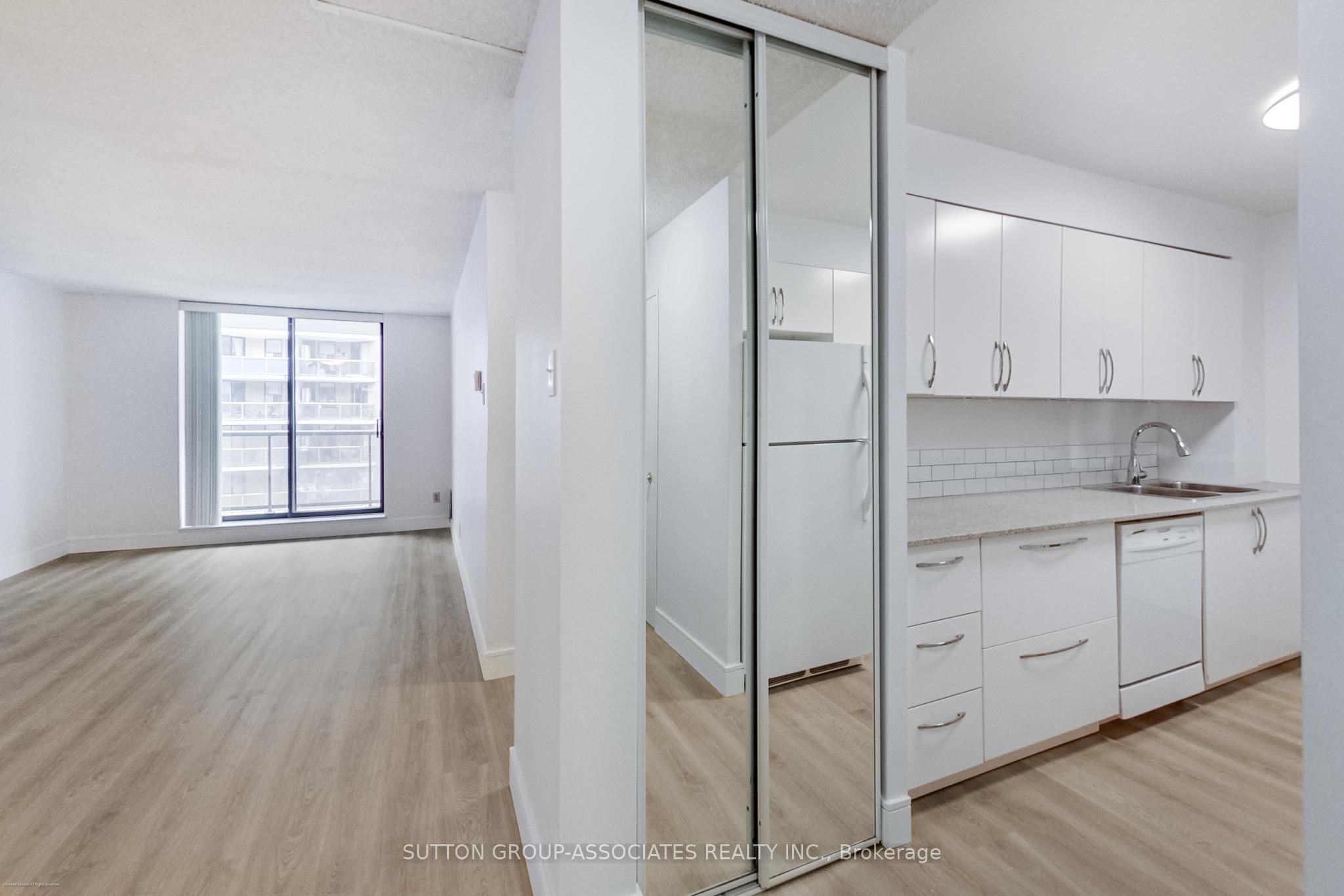 Additional image 3 of 804-250 Jarvis Street, Toronto, ON, M5B 2L2