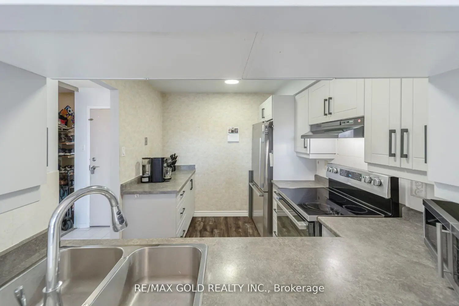 Additional image 12 of 350 Rathburn Road 1406
