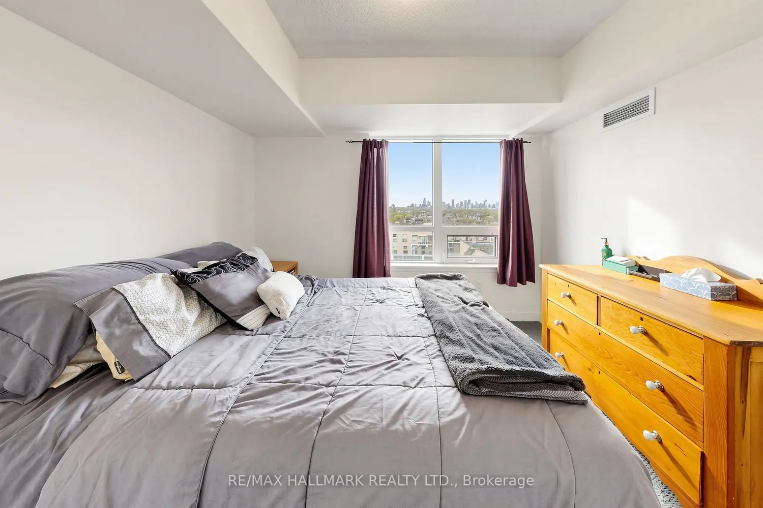 Additional image 12 of 812 Lansdowne Avenue 1119