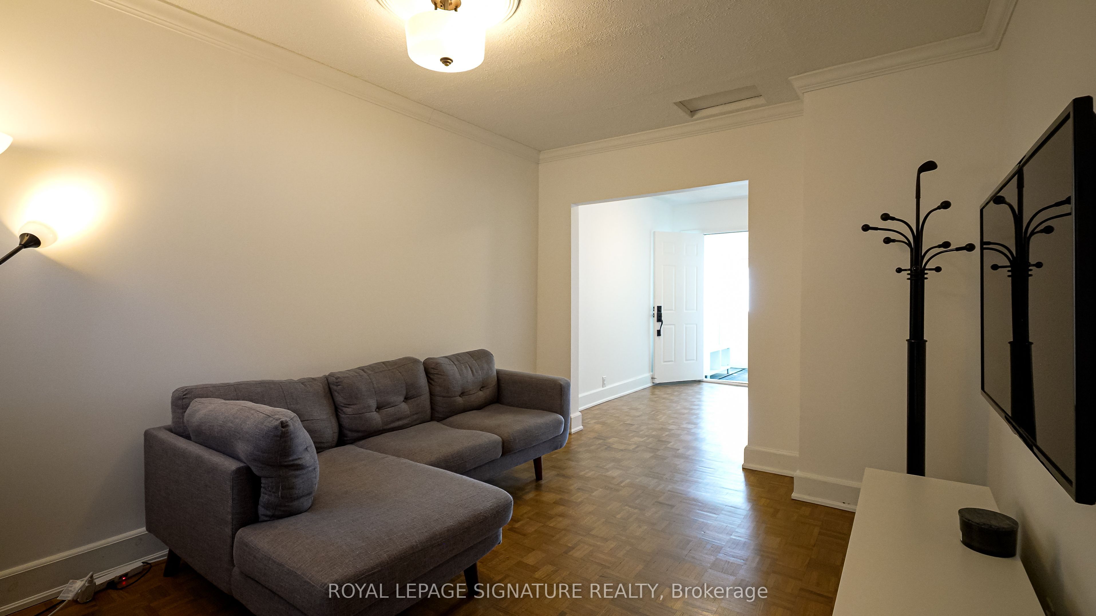 Additional image 6 of Main-30 Preston Road, Toronto, ON, M6E 1Y7
