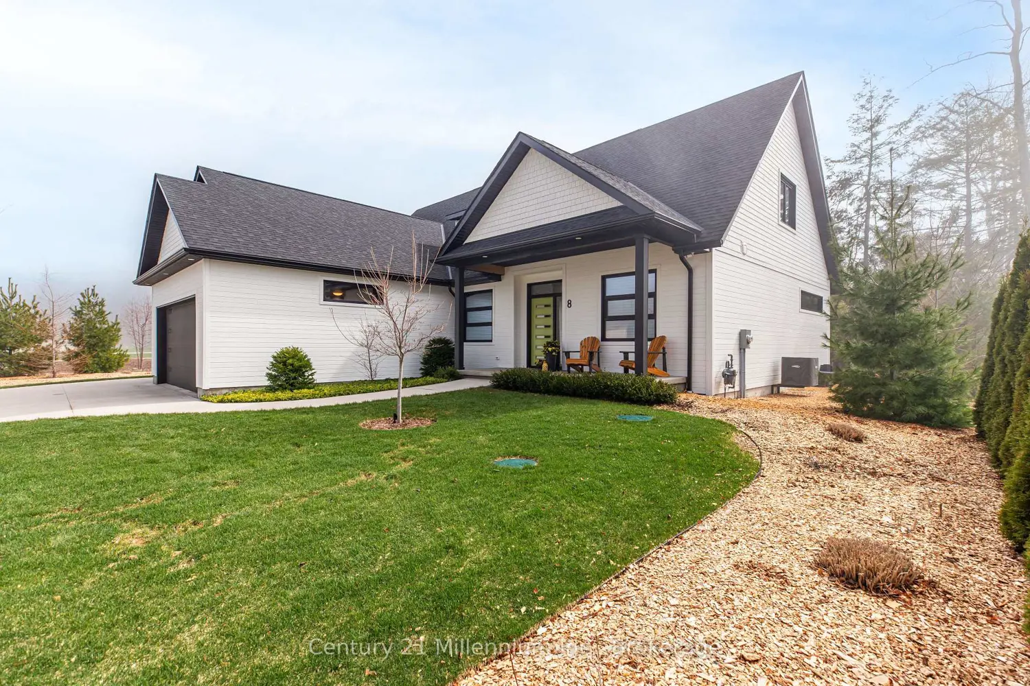 8 Sunset Place