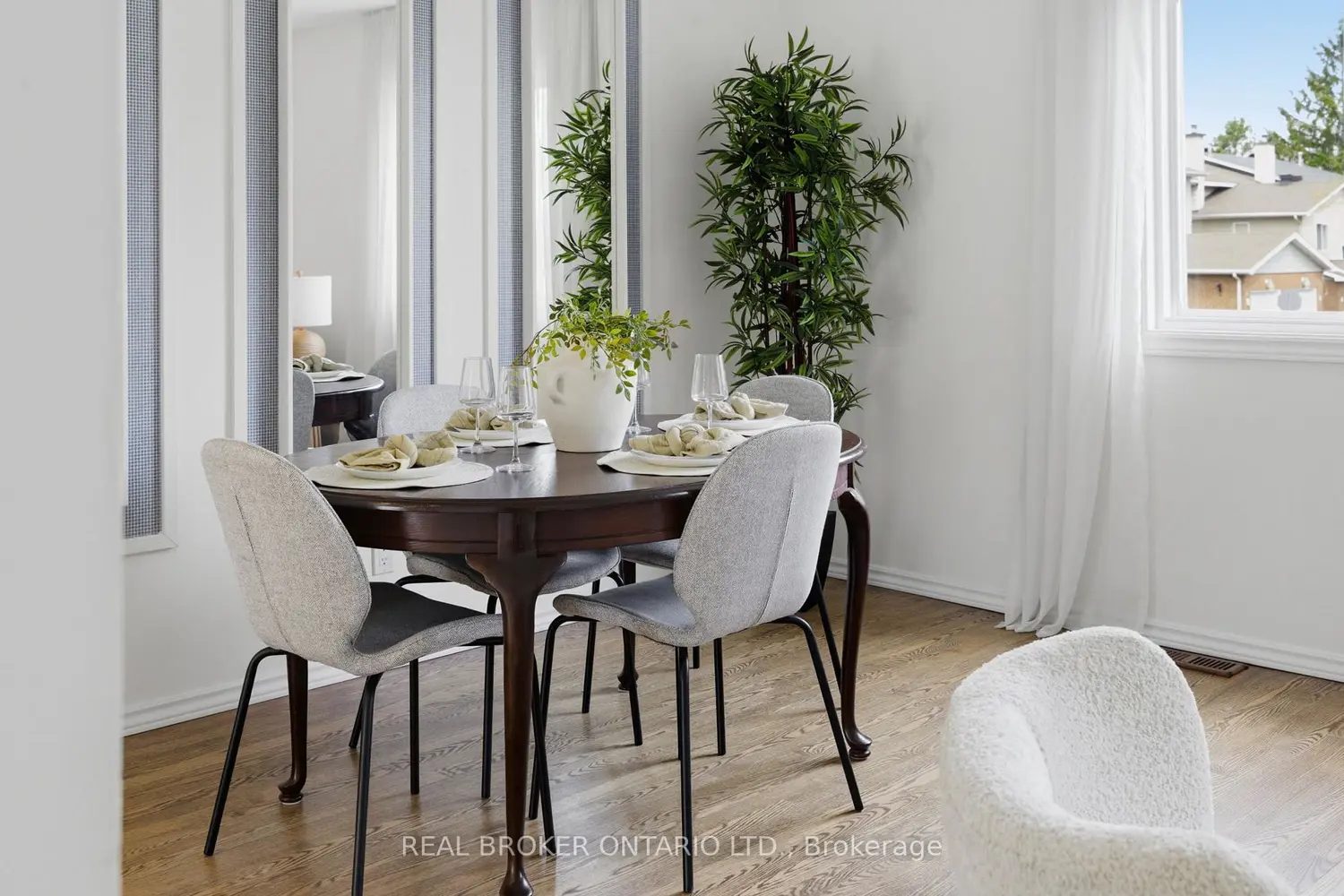 36 Castlegreen Private photo 2