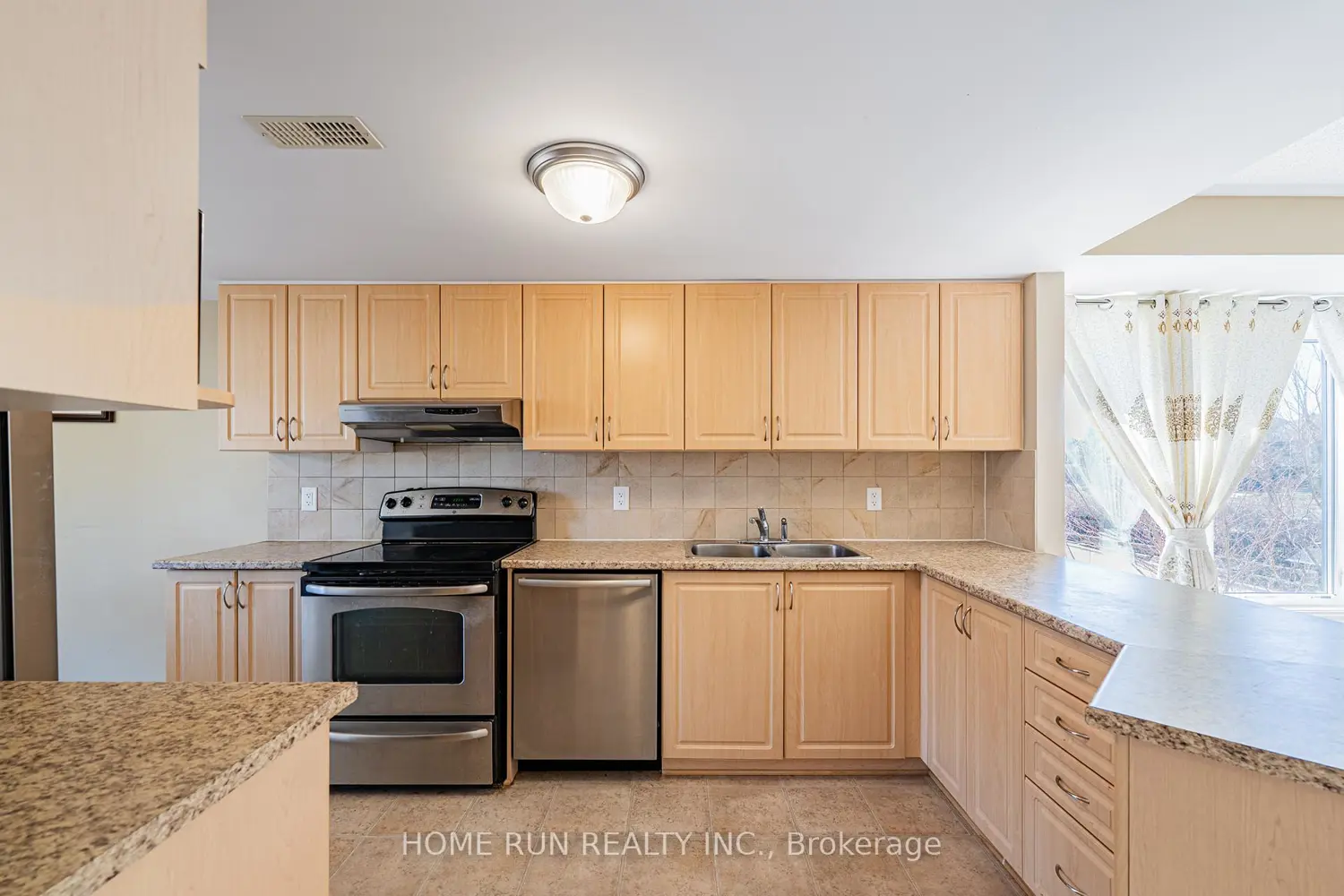 Additional image 7 of 12 Argent Private 20