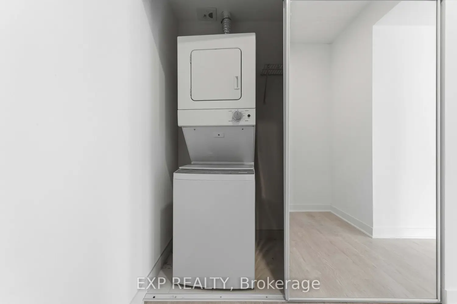 Additional image 12 of 2782 Barton Street 1306
