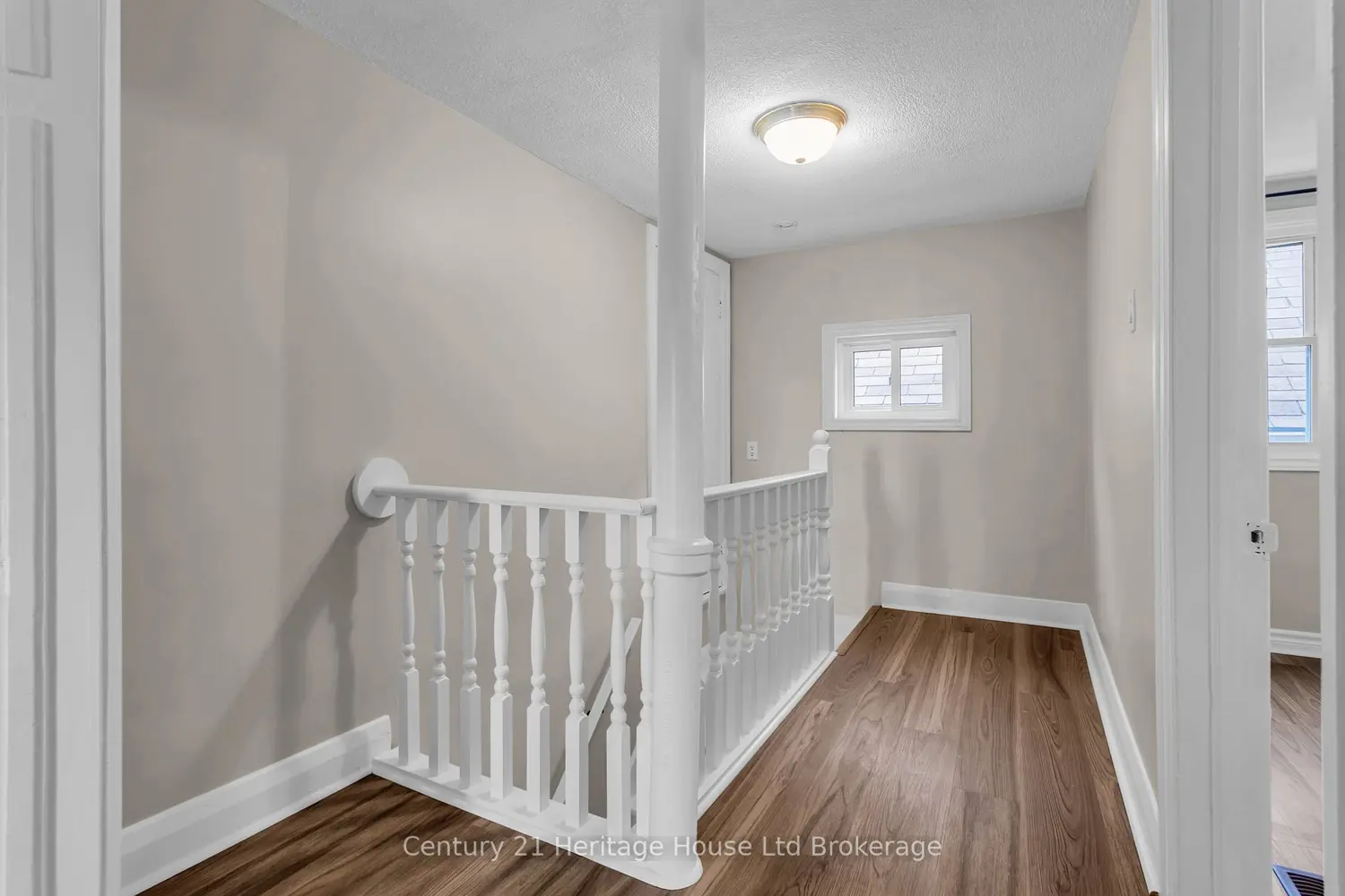 Additional image 11 of 1098 Frances Street
