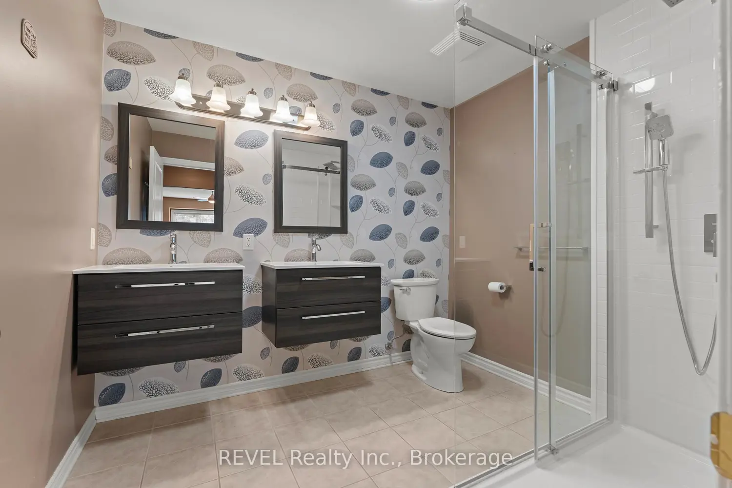 Additional image 12 of 605 Welland Avenue 3