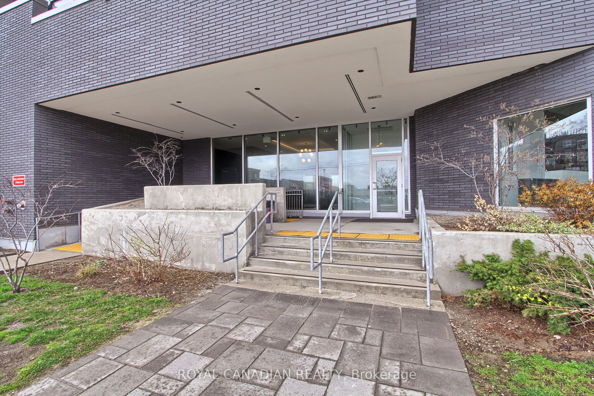 Additional image 3 of 418-430 Essa Road, Barrie, ON, L9J 0M1