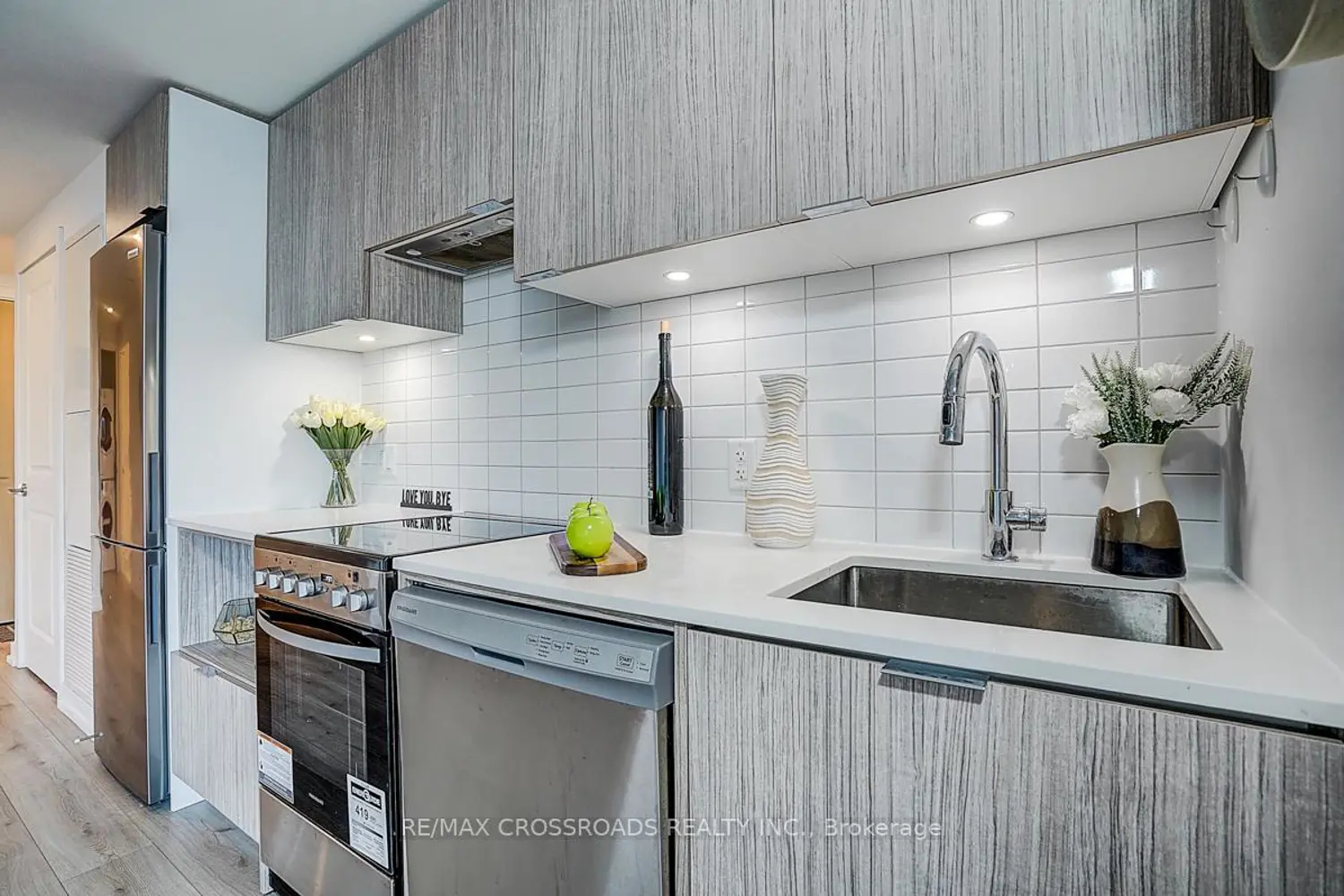 Additional image 6 of 395 Bloor Street 3205