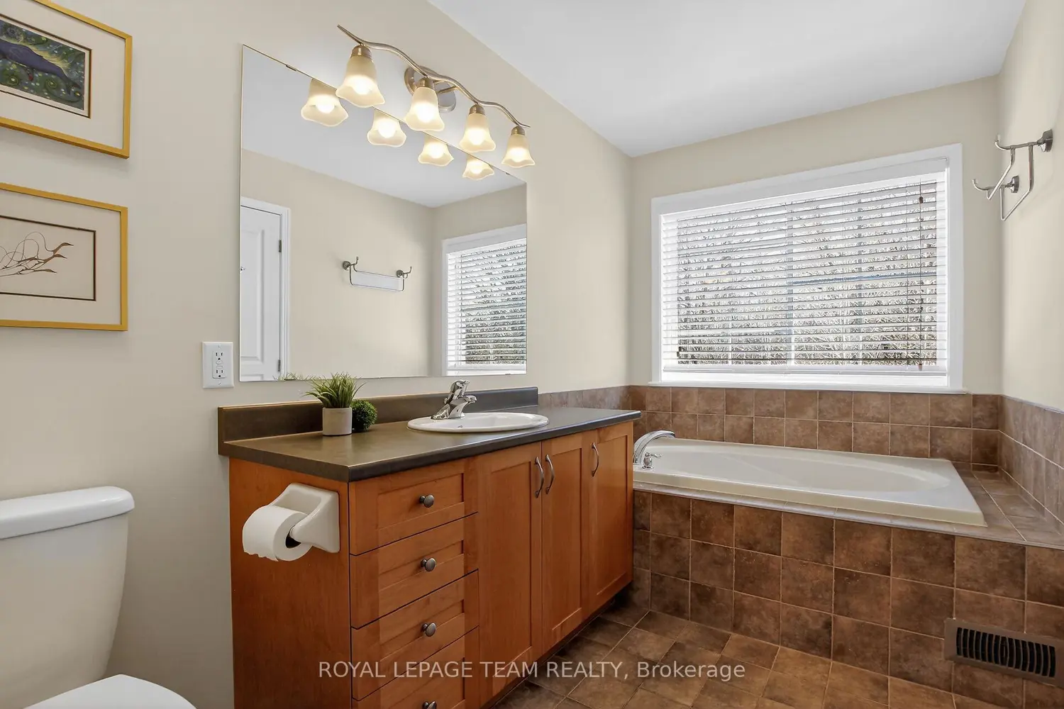 Additional image 9 of 19 Goldthorpe Private