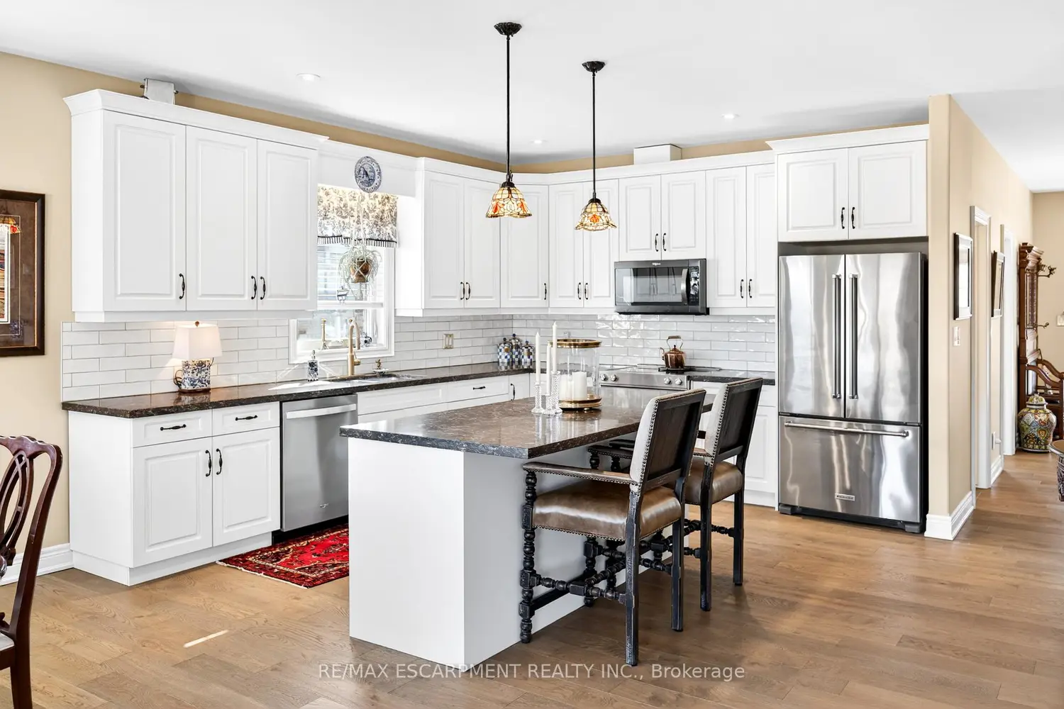 Additional image 7 of 3757 St. Peter Avenue 4