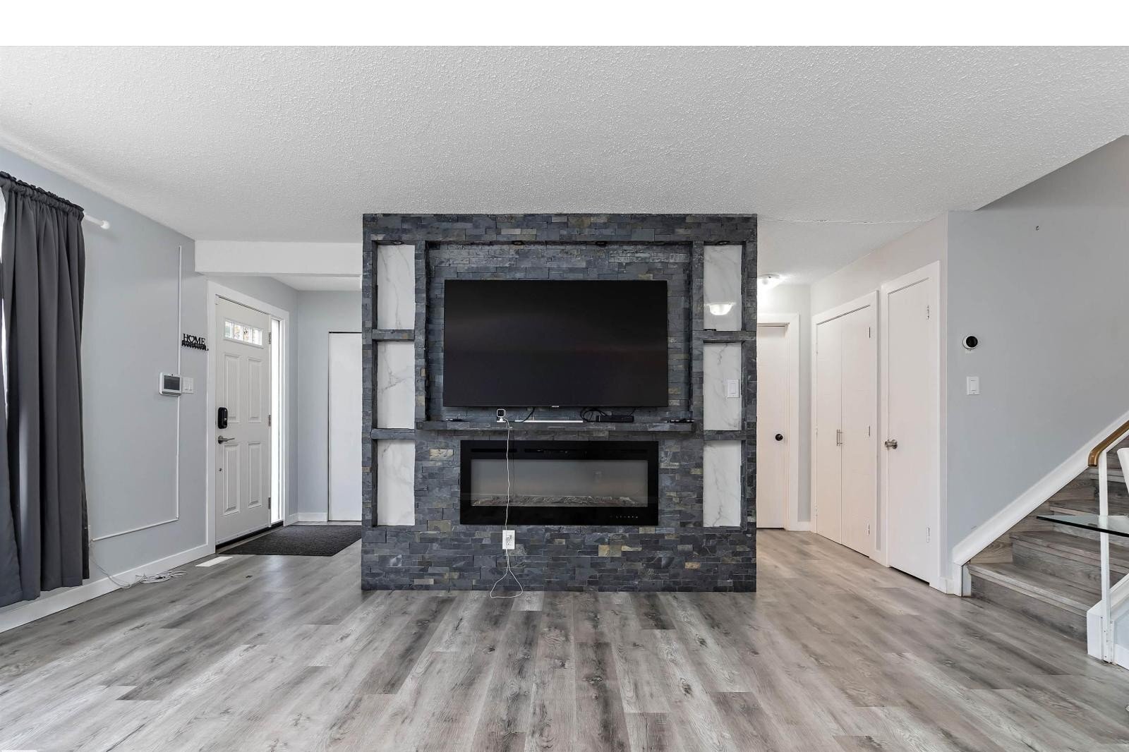 Additional image 7 of 3214 71 Street NW, Edmonton, AB, T6K1K9