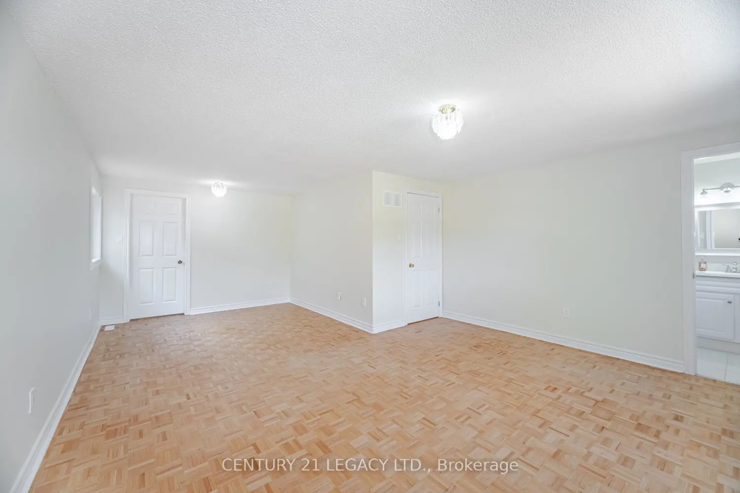 Additional image 8 of 3182 Bracknell Crescent