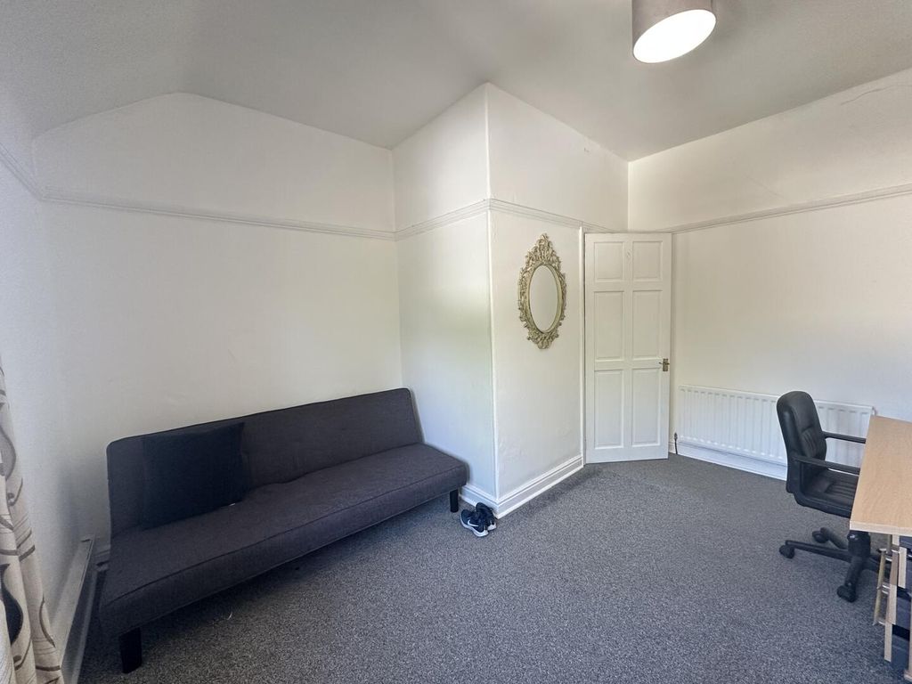 Additional image 9 of 2 bed semi-detached house to rentLiverpool Road, Neston CH64