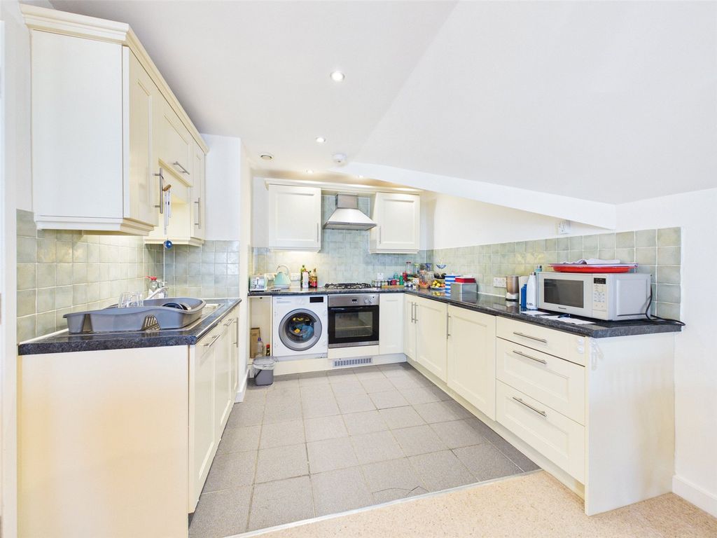 Additional image 2 of 2 bed flat to rentMorwenna House 4-6, Summerleaze Crescent, Bude EX23