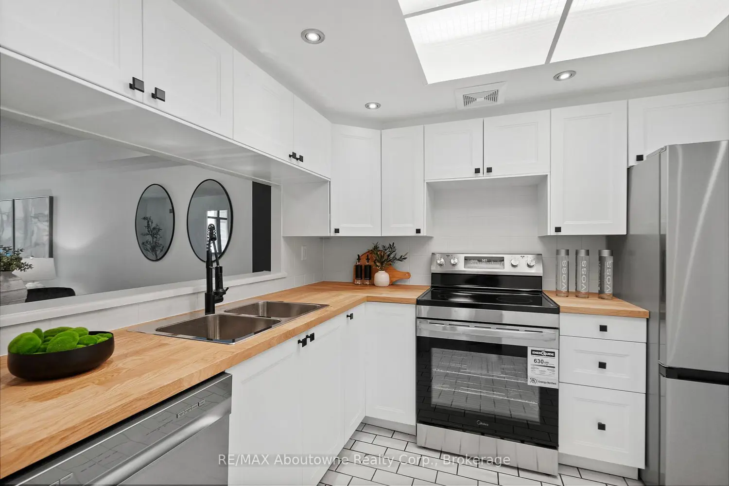 Additional image 5 of 300 Webb Drive 1108