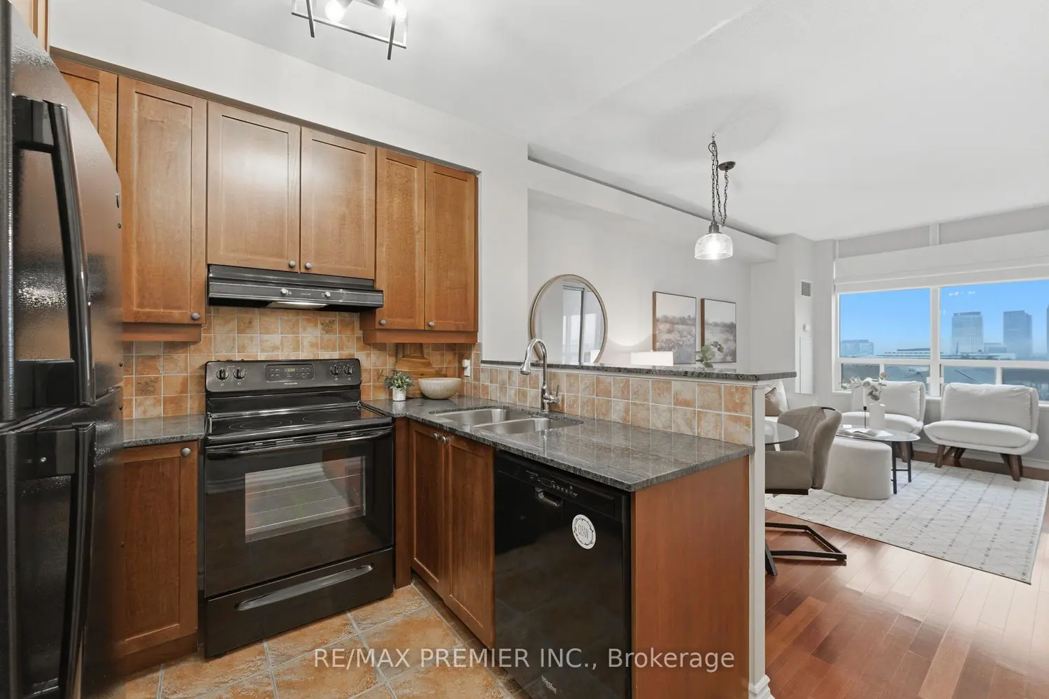 Additional image 5 of 16 Dallimore Circle Ph20