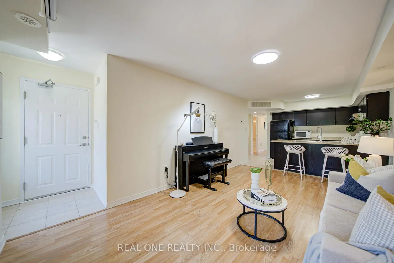 Additional image 7 of 2441 Greenwich Drive 14