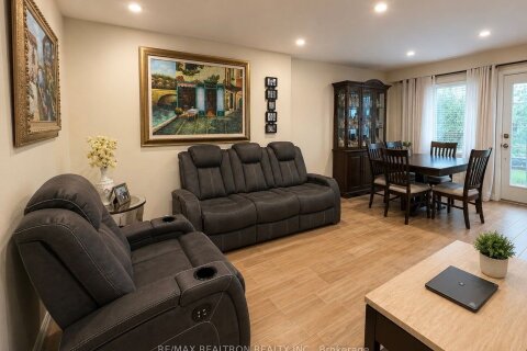 Additional image 8 of A-7 Fontainbleau Drive, Toronto, ON, M2M 1P1