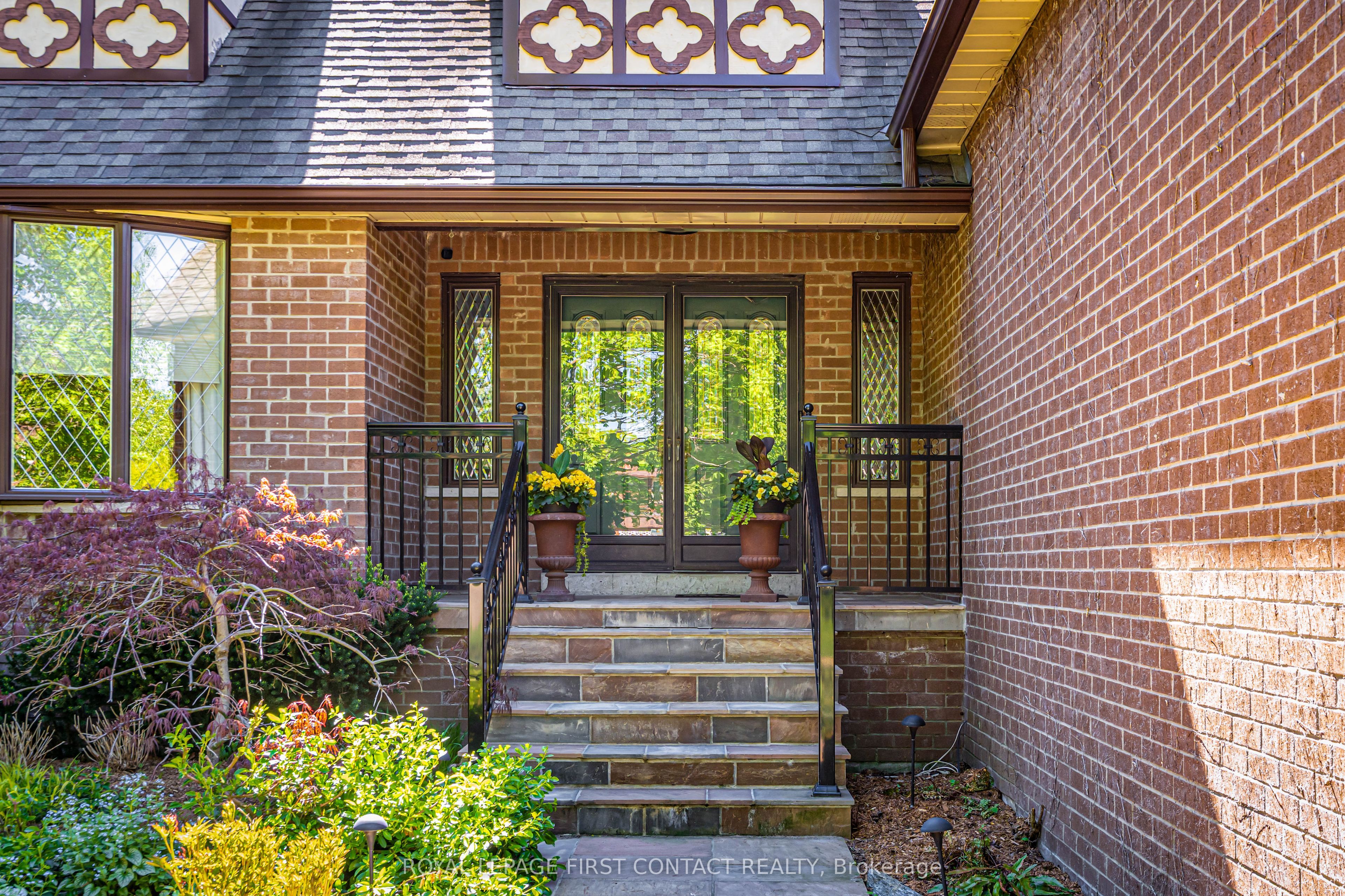 41 Marilyn Street, Caledon, ON, L7C 1H5 photo 2