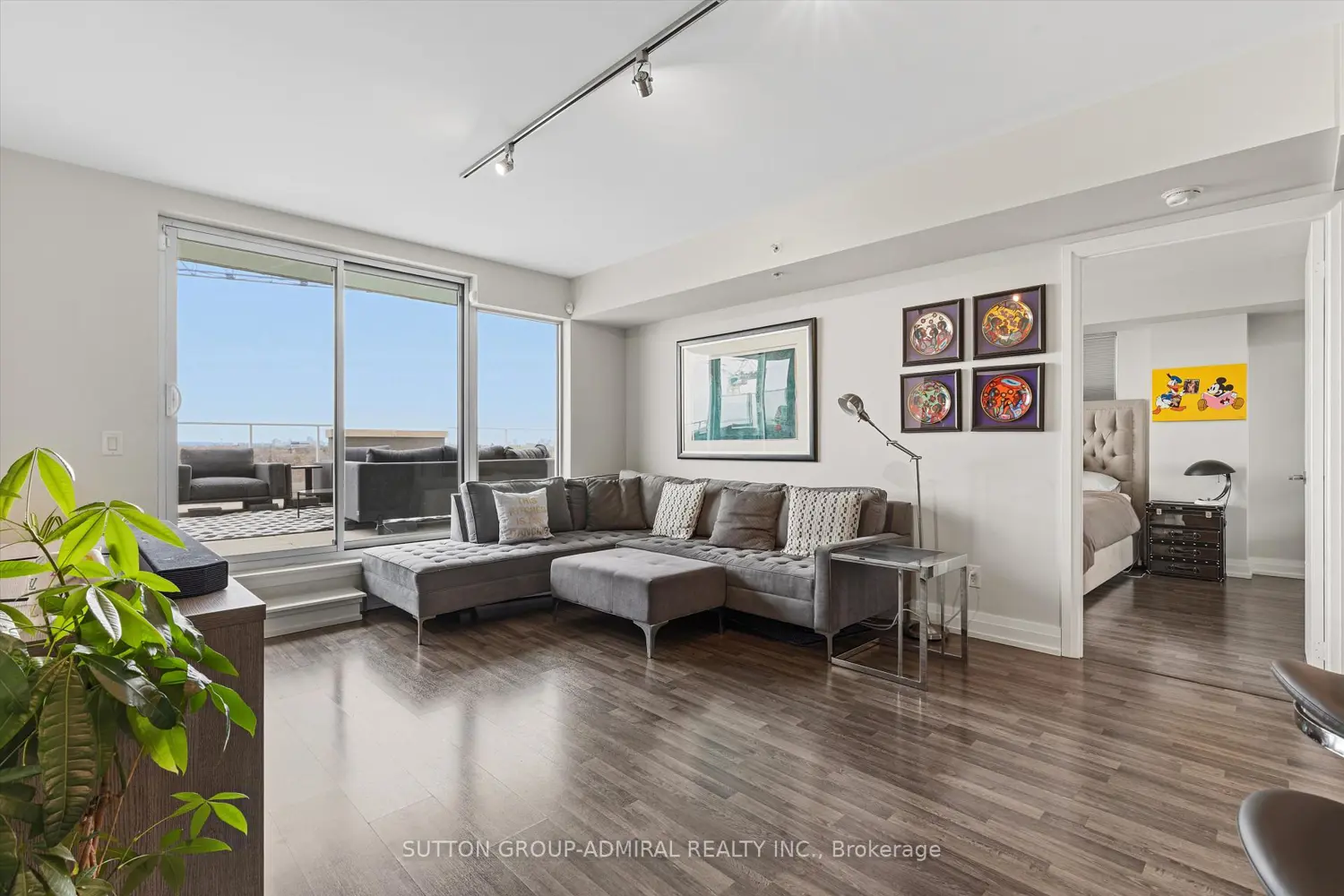 Additional image 5 of 555 Wilson Avenue 703E
