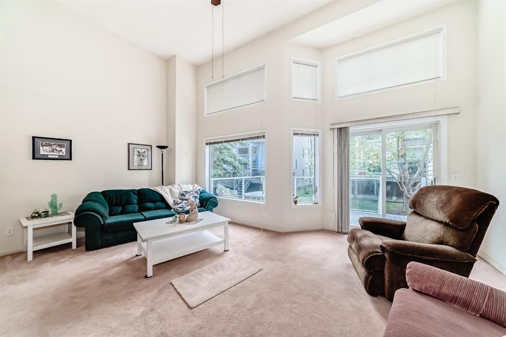 Additional image 5 of 70 Kingsland Villas SW, Calgary, AB, T2V 5J9