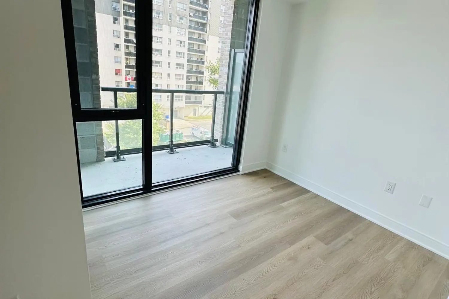 Additional image 18 of 86 Dundas Street 409