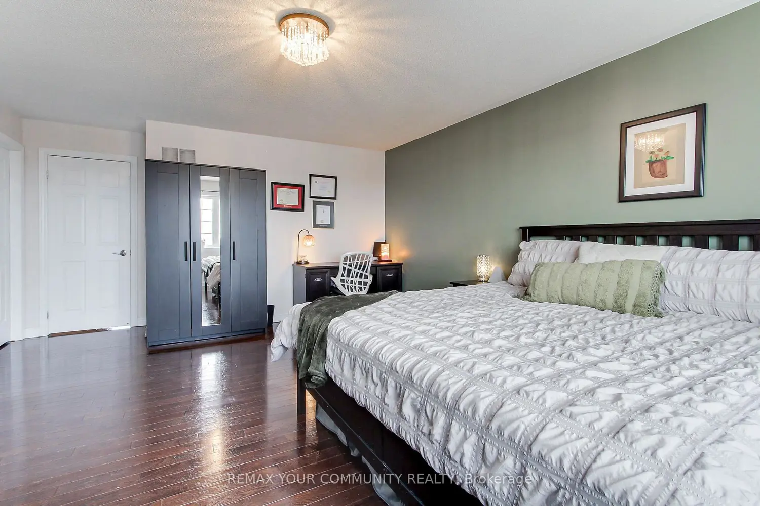Additional image 8 of 506 Foxcroft Boulevard