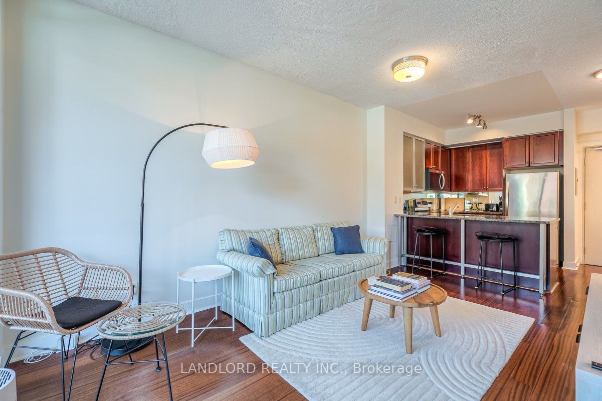 Additional image 3 of 202-438 King Street W, Toronto, ON, M5V 3T9