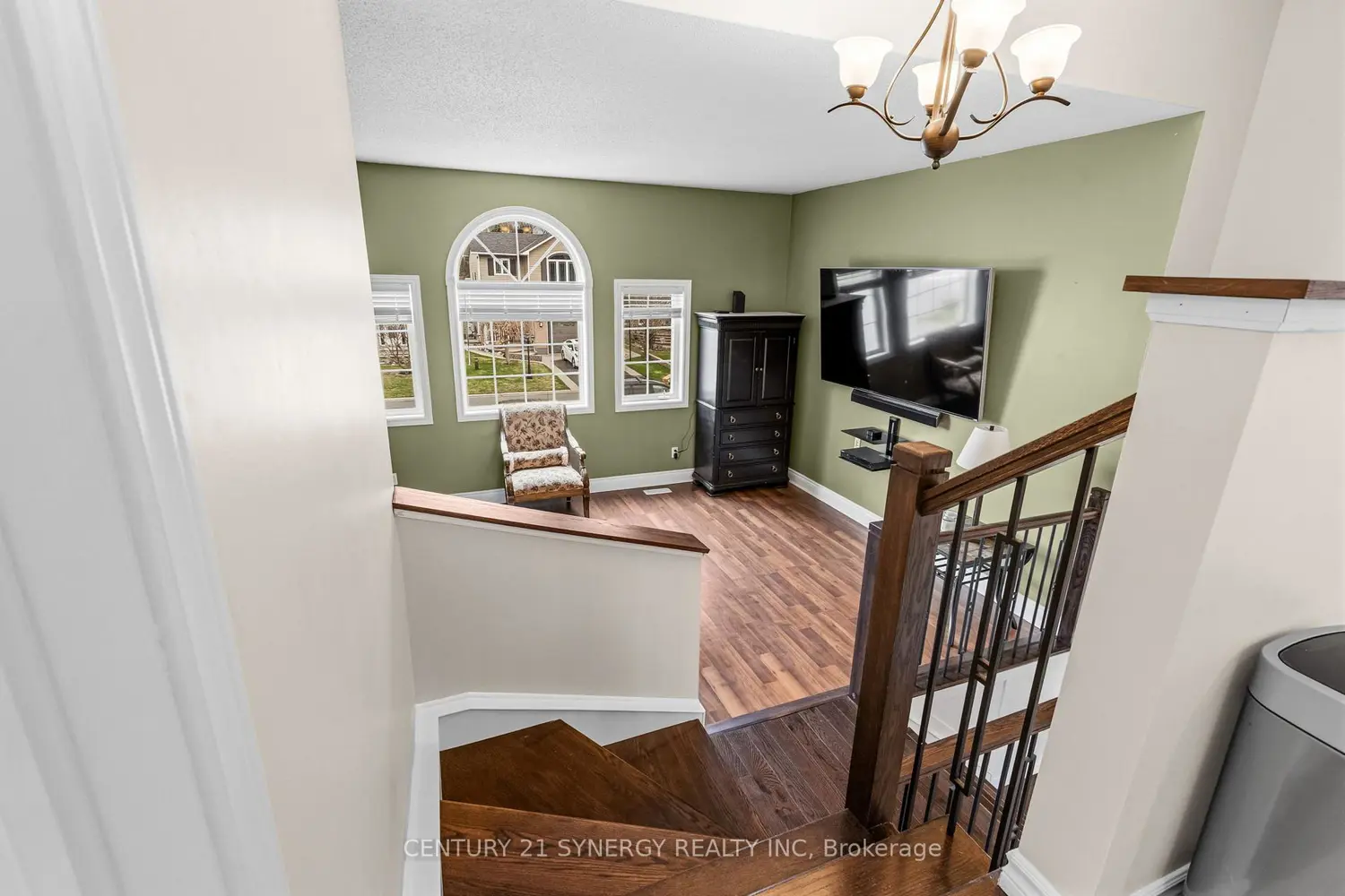 Additional image 9 of 207 Stiver Street